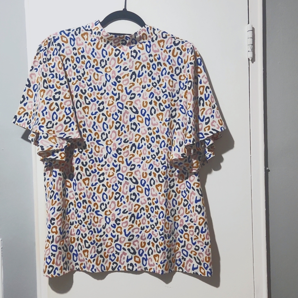 Mary Square Multi Leopard Ella Top